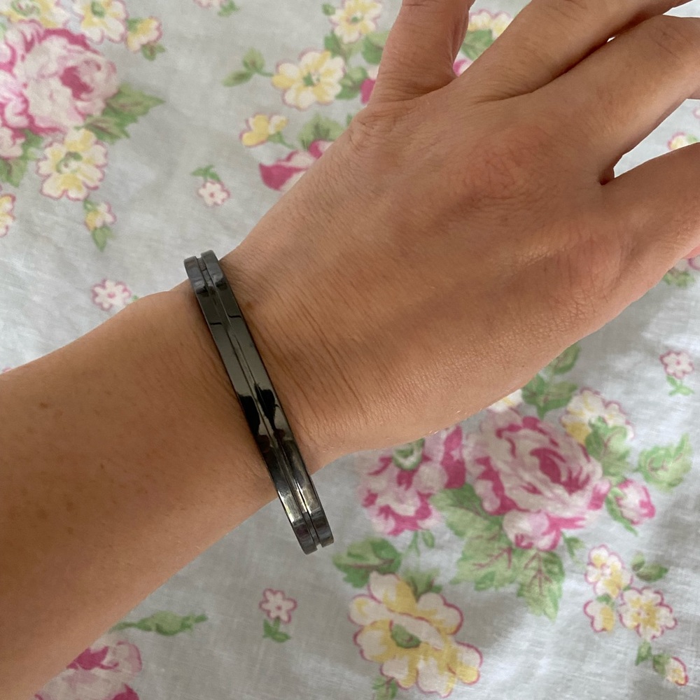 Marc Jacobs Key Chain Bangle - Picture 6 of 9